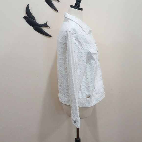 Blank NYC Eye On You White Distressed Denim Jacket - L - Picture 8 of 14